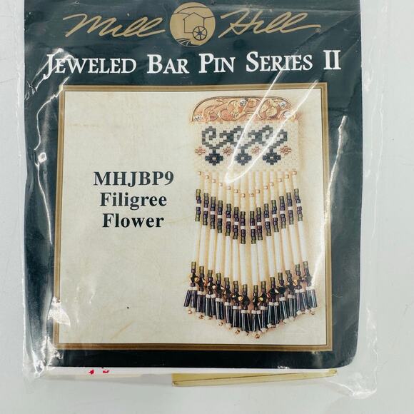 Vintage NEW Mill Hill Jeweled Bar Pin Bead Brooch Pin Kit Gold Cream & Gray - Picture 1 of 5
